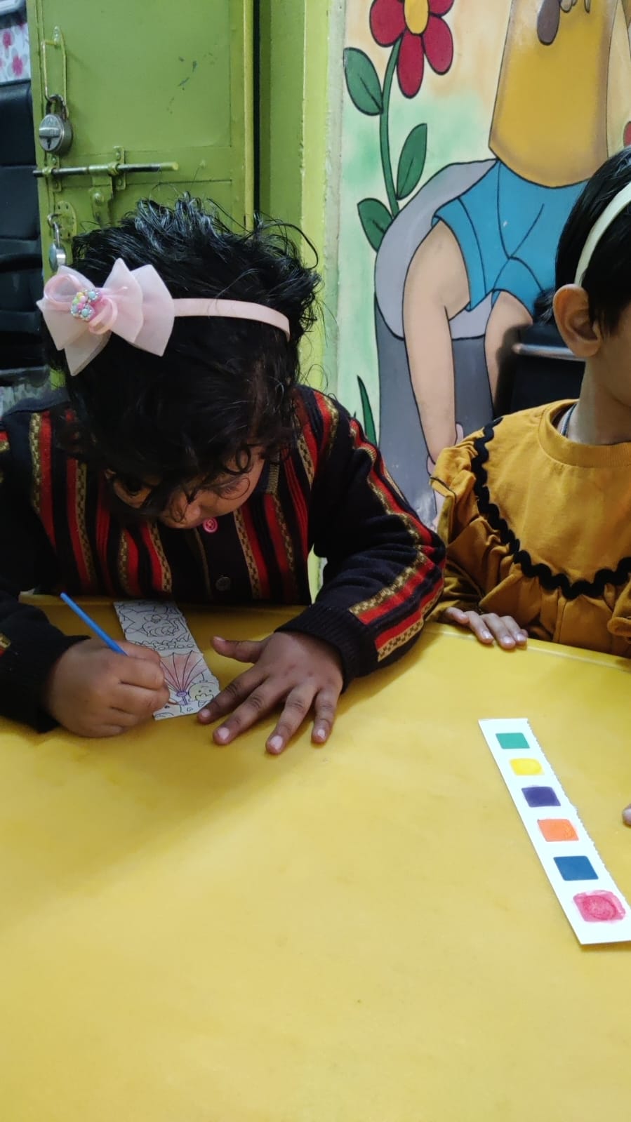 Lower KG creative classroom activity
